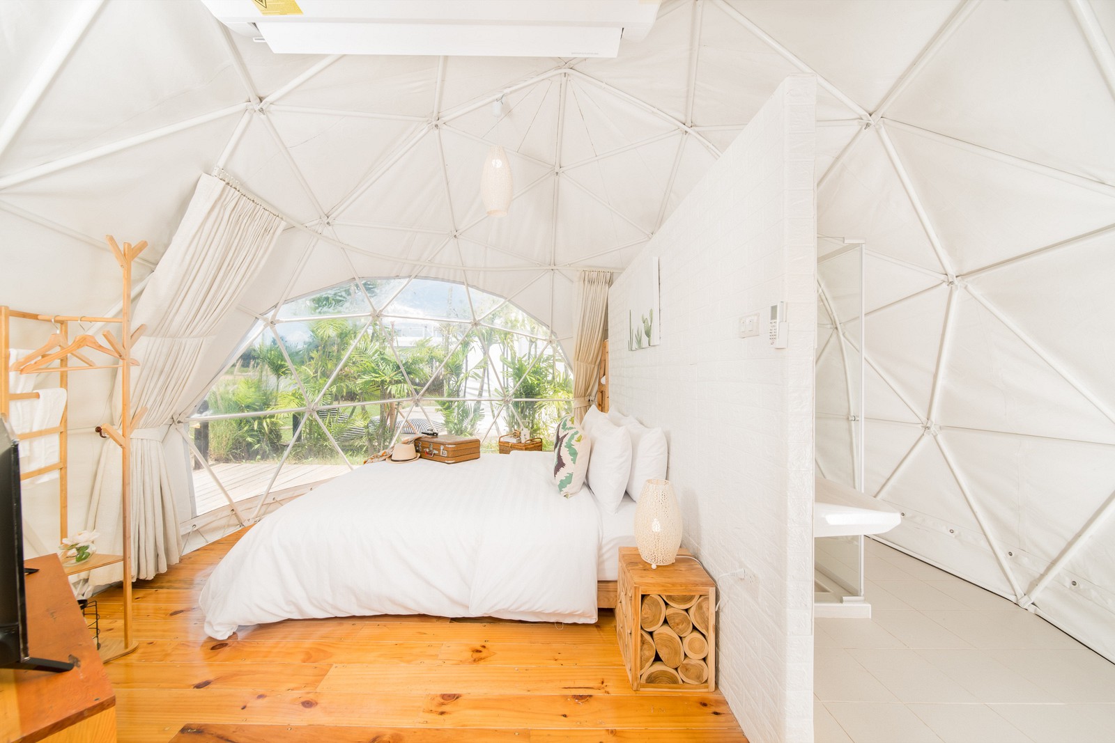 Glamping Dome