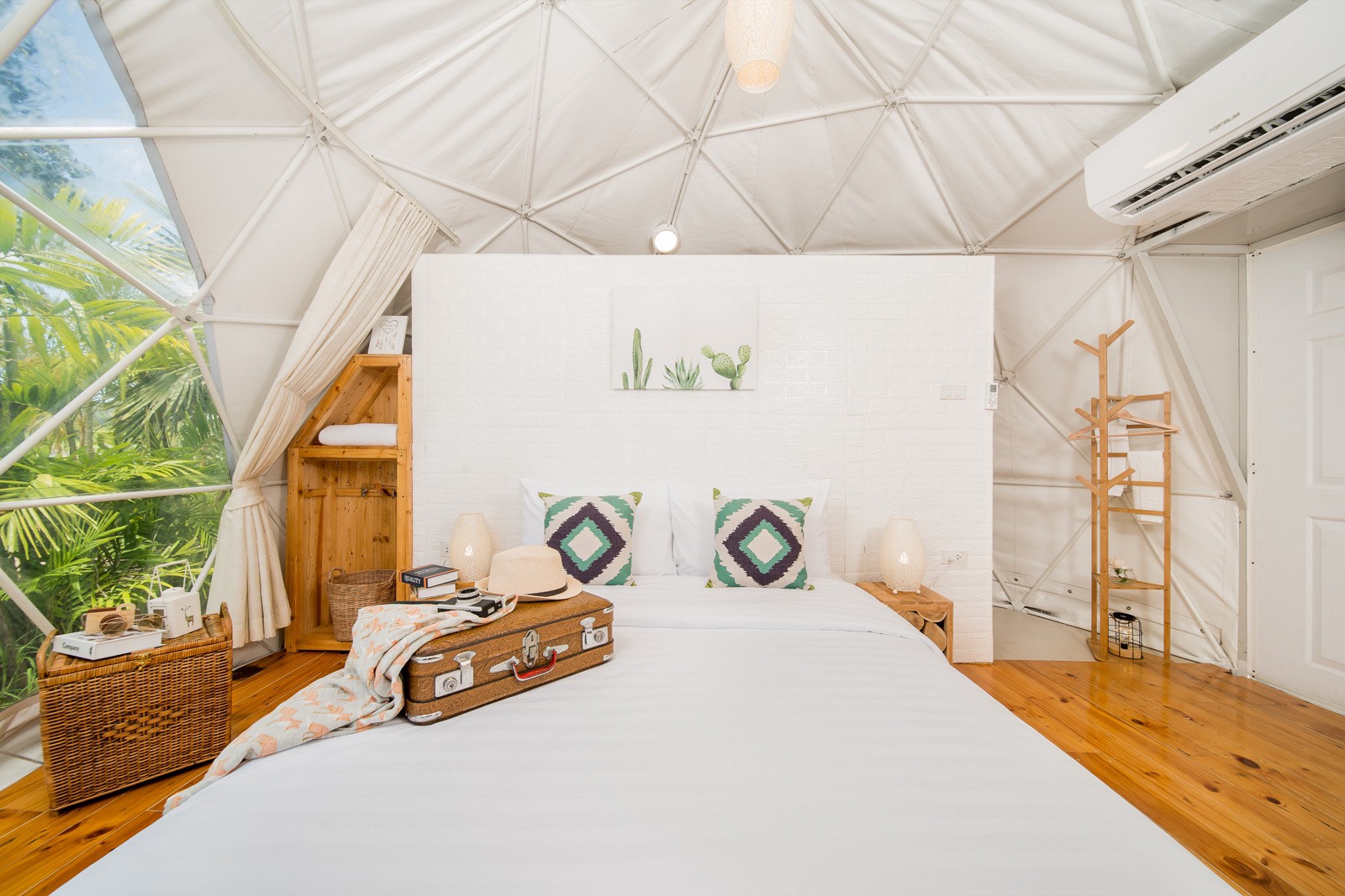 Glamping Dome