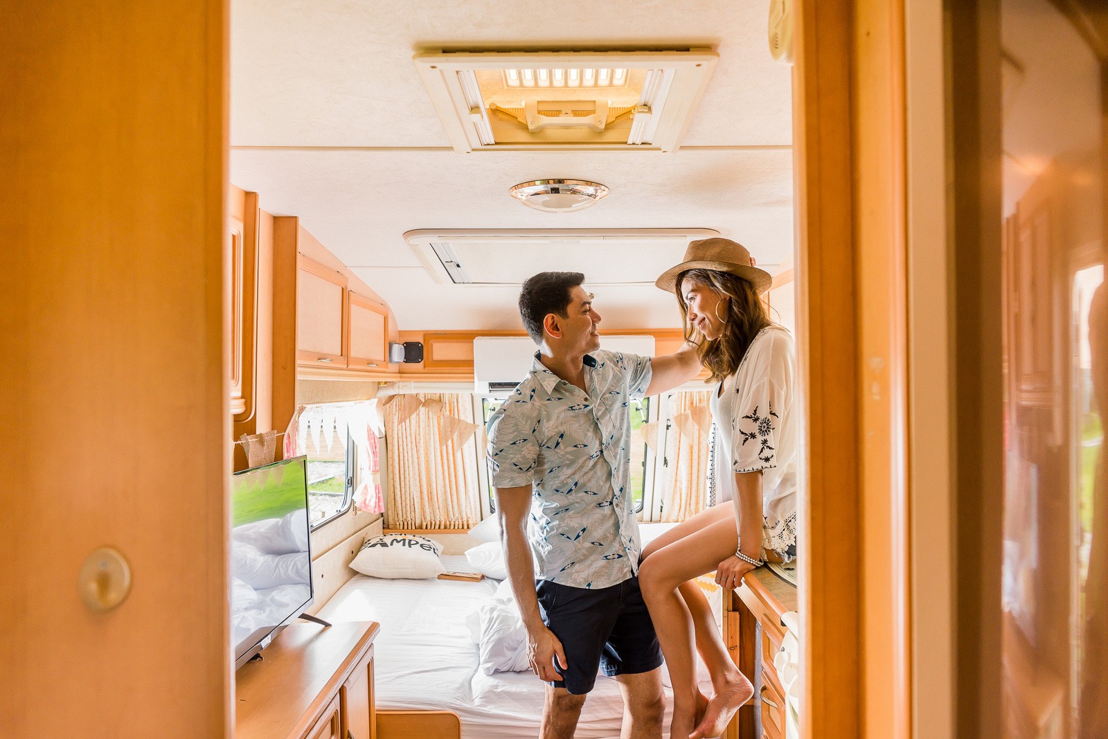 Campervan Riverfront for 2