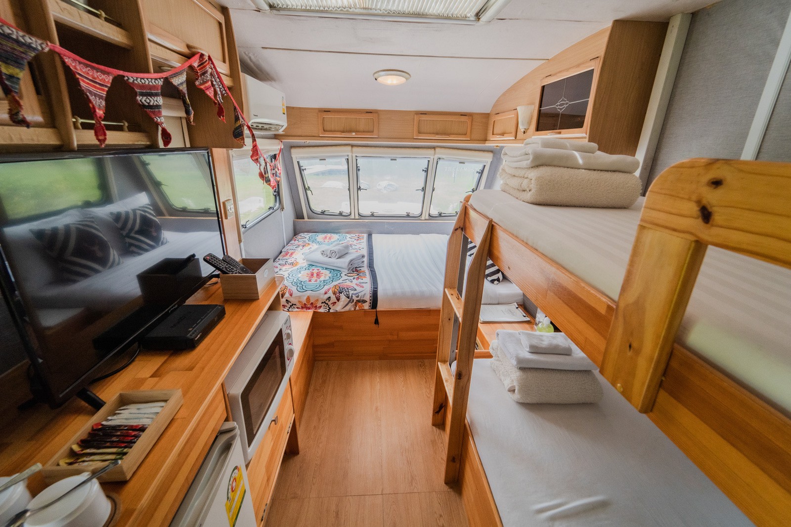 Campervan Riverfront for 4