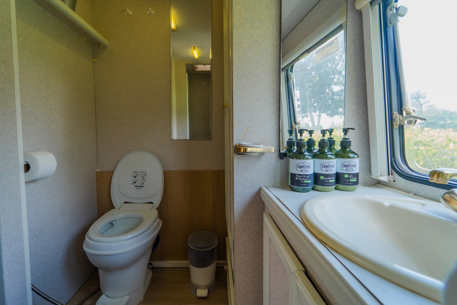 Campervan Riverfront for 4