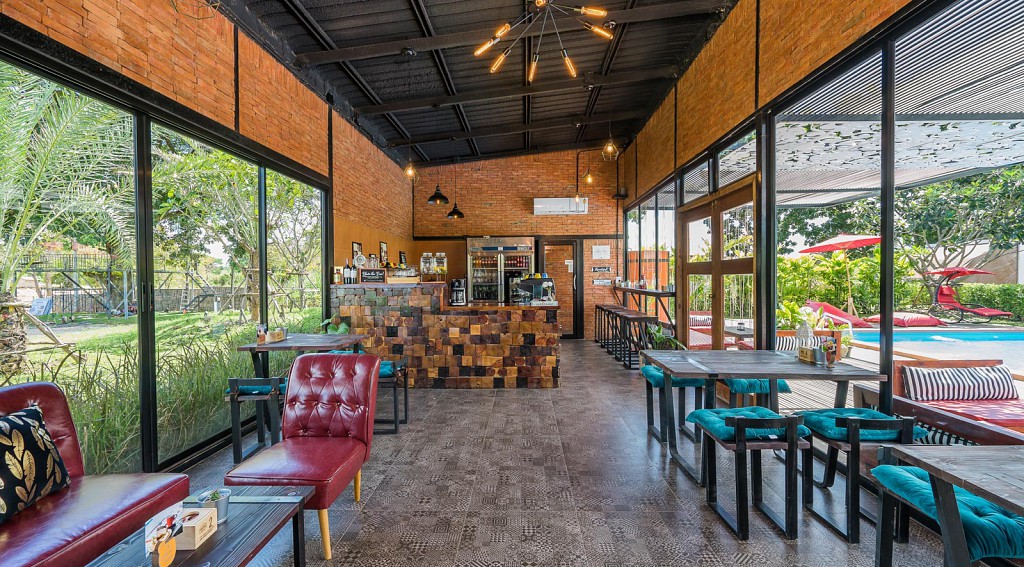 Restaurant & Cafe