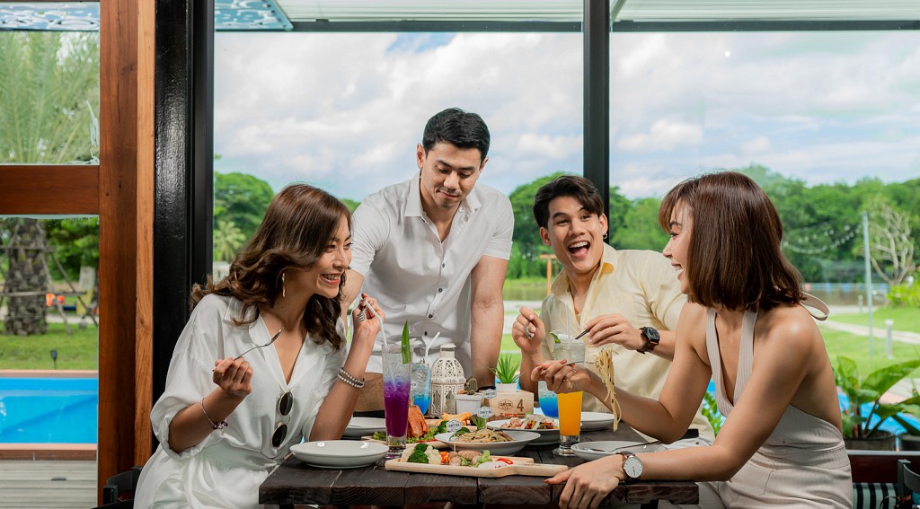 Restaurant & Cafe