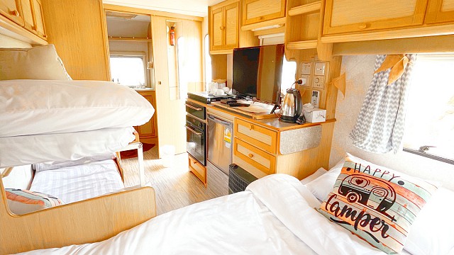 Campervan River View for 4