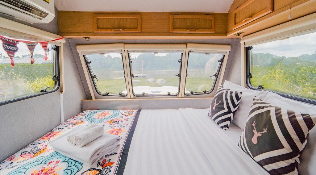 Campervan River View for 4