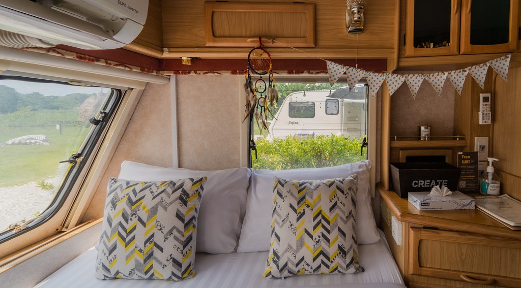 Campervan River View for 4
