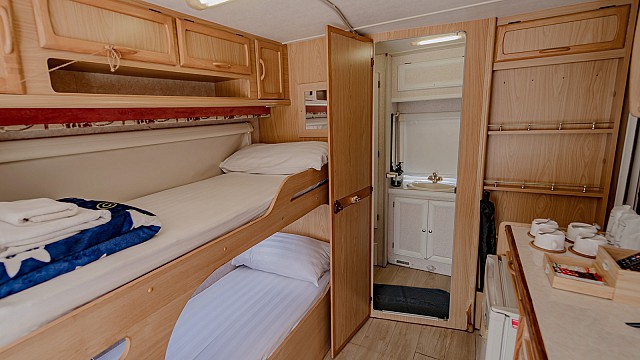 Campervan River View for 4
