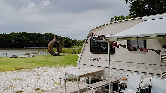 Campervan River View for 4
