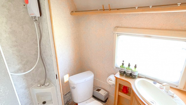 Campervan River View for 4