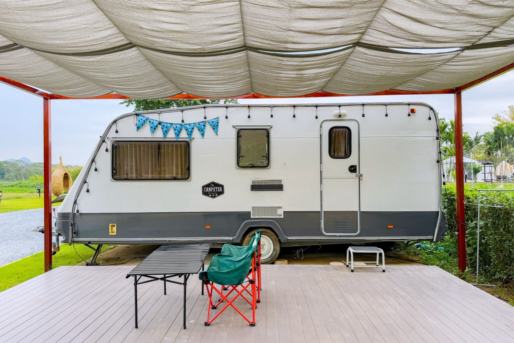 Campervan Riverfront for 2