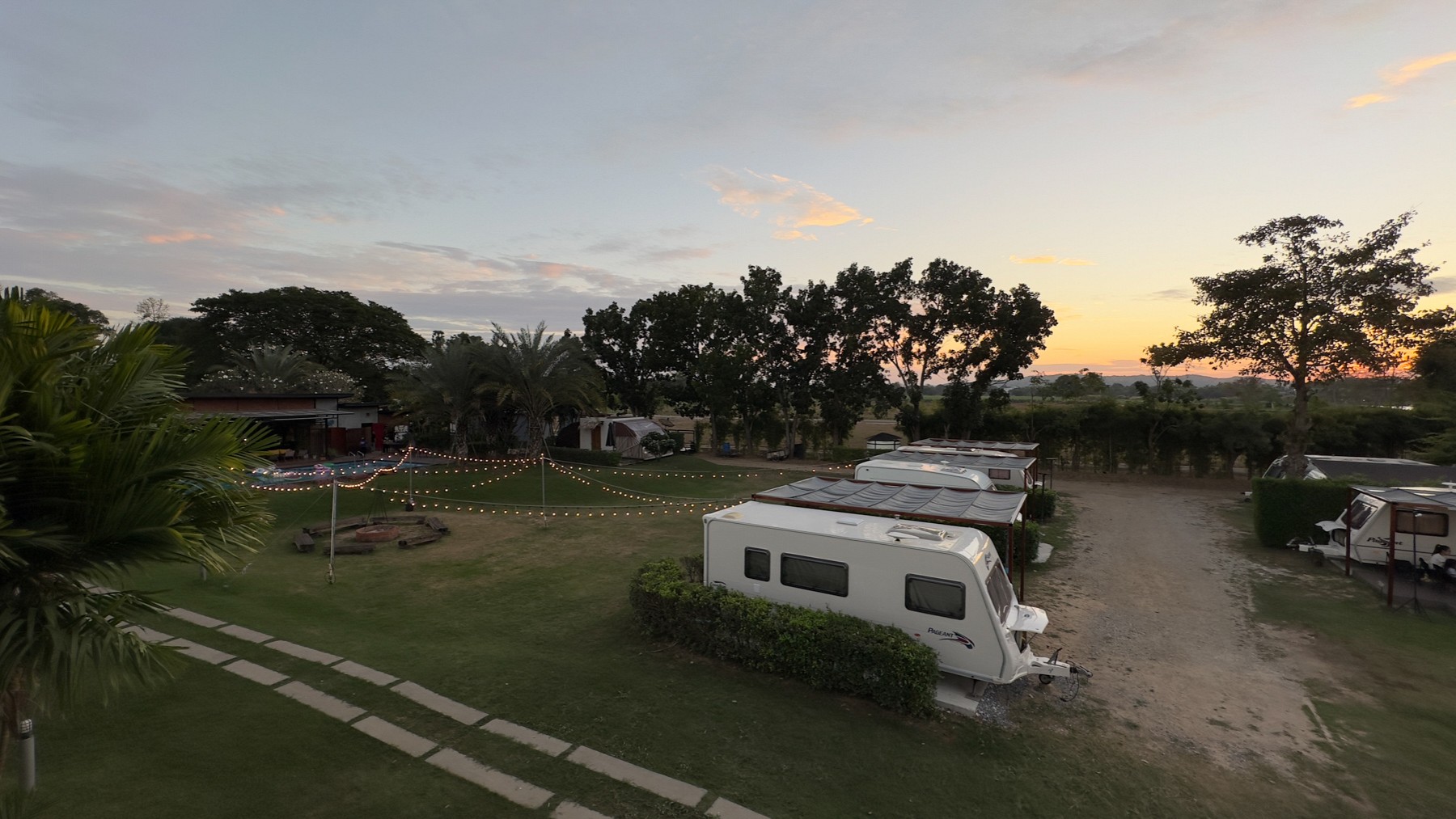 Campervan Riverfront for 2