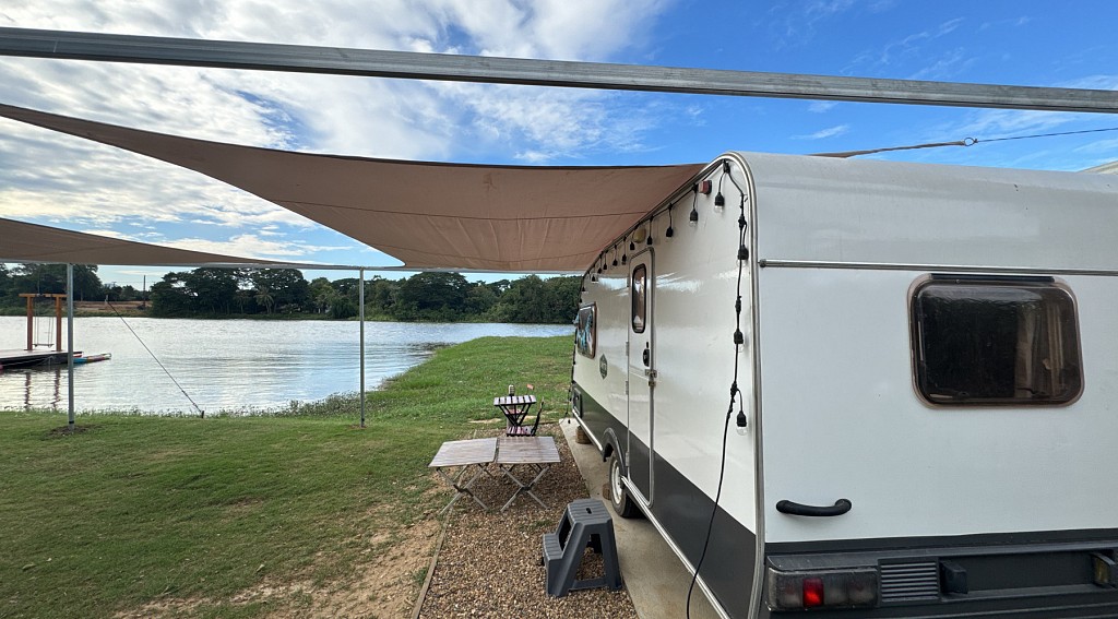 Campervan River View for 2