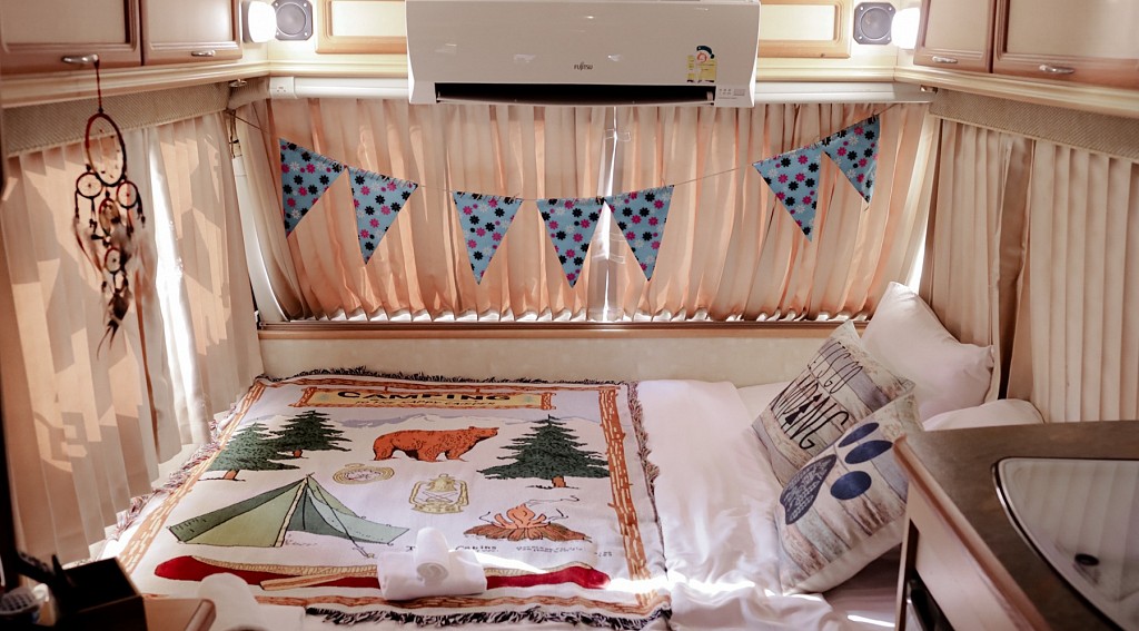 Campervan River View for 2