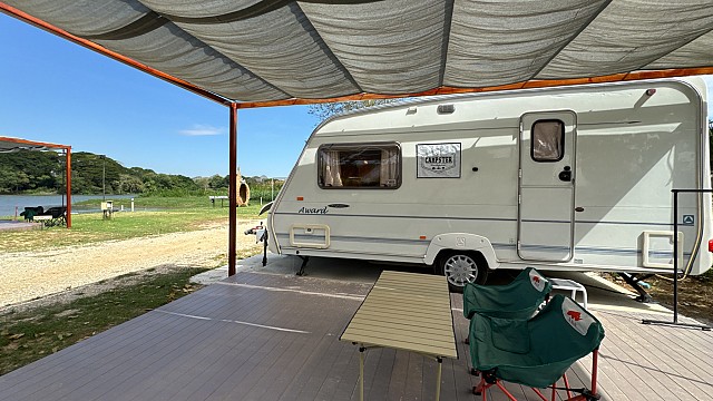 Campervan River View for 4