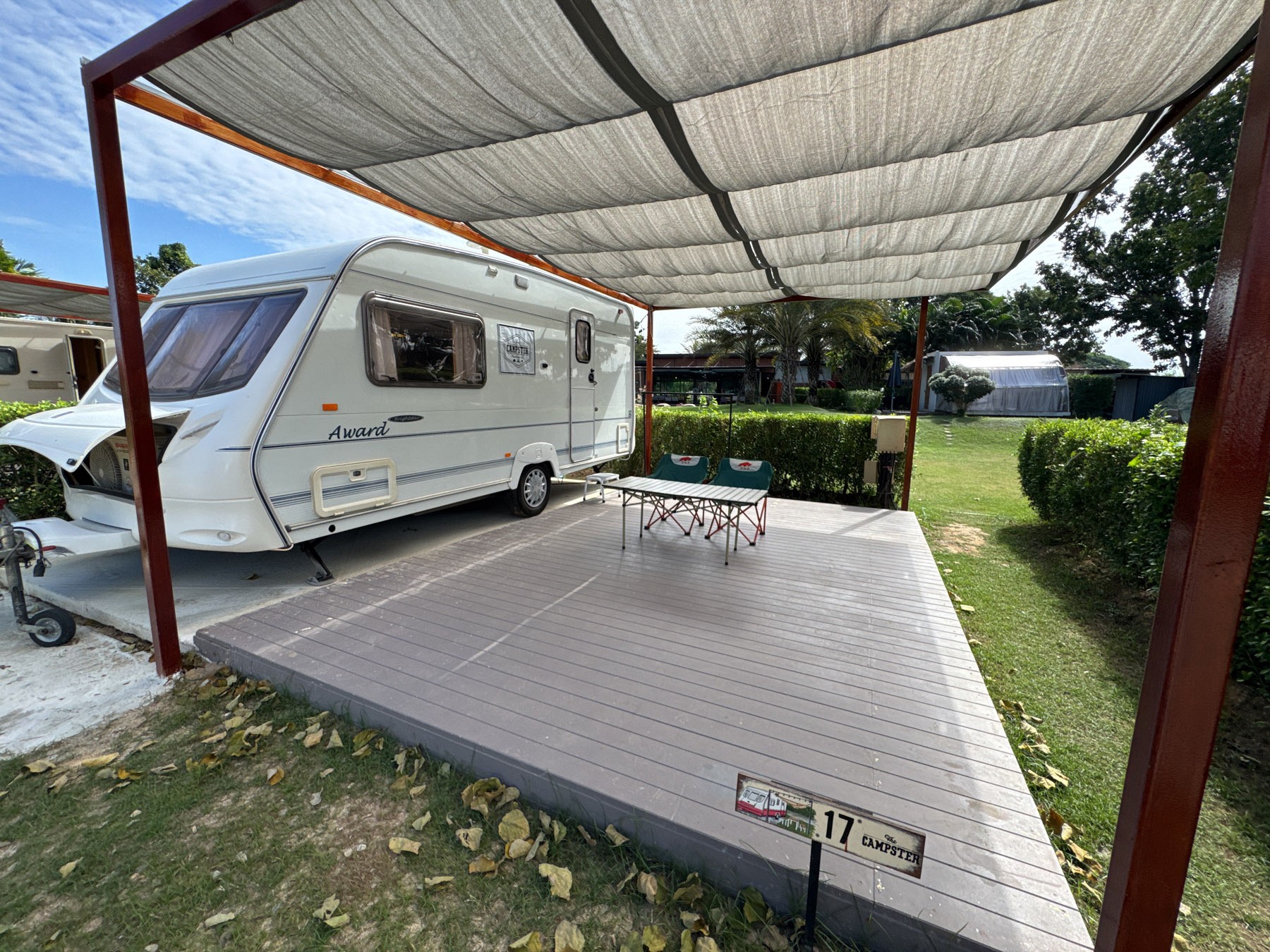 Campervan Riverfront for 4