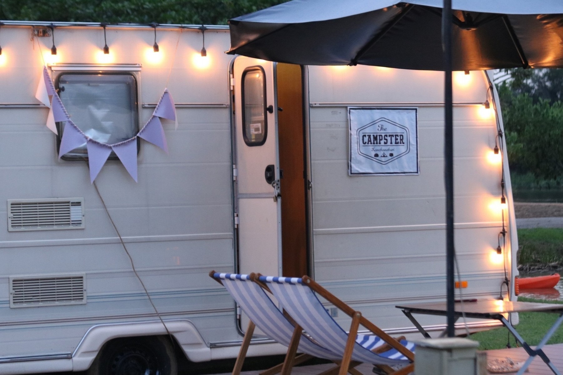 Campervan Riverfront for 4