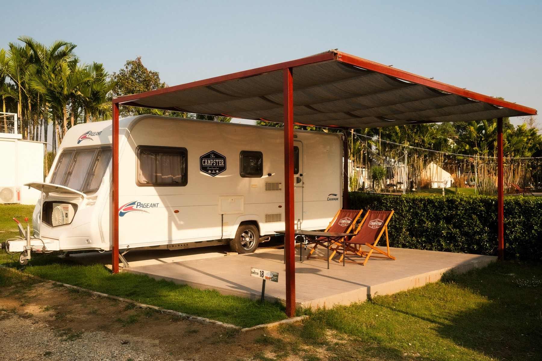 Campervan Riverfront for 4