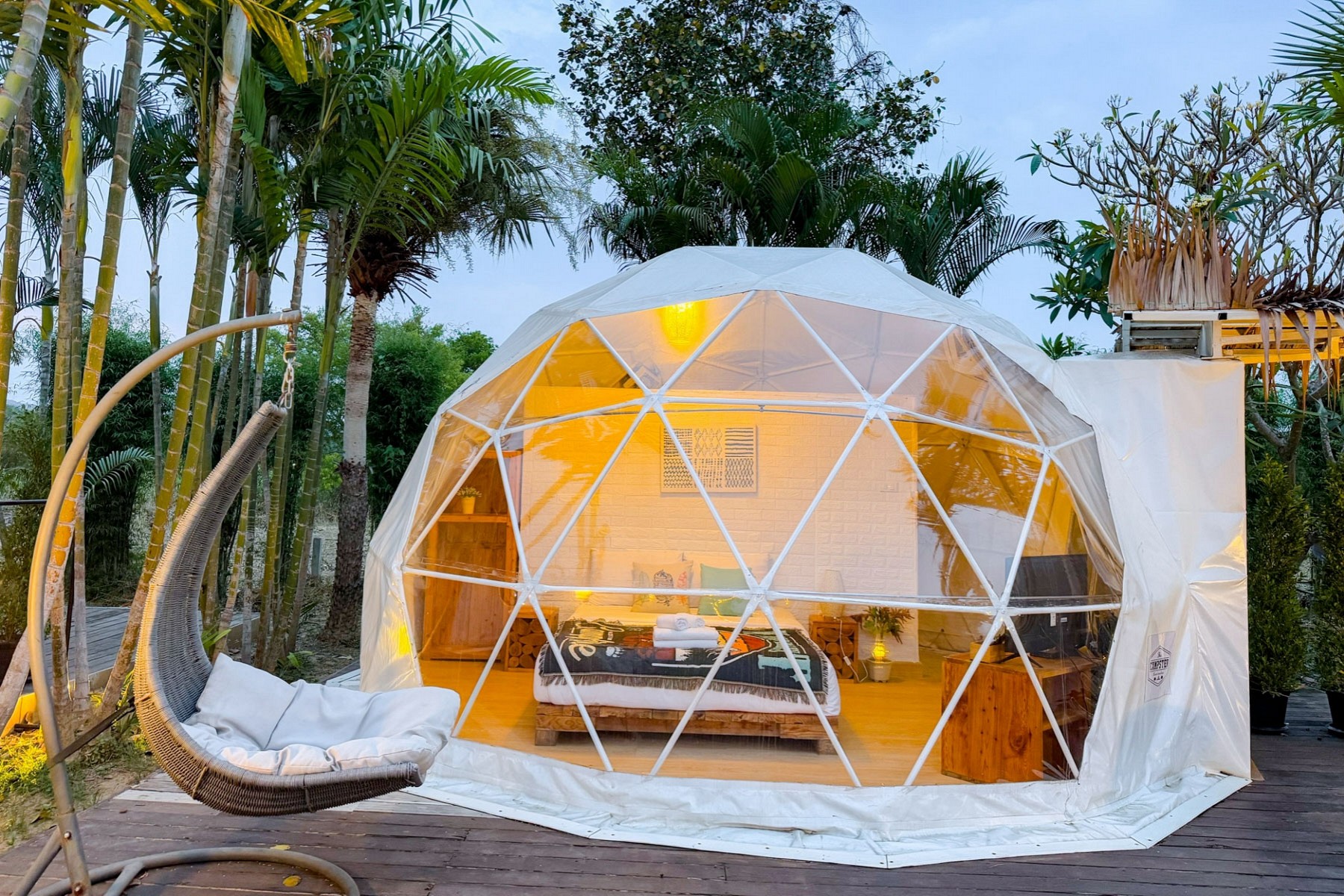 Glamping Dome