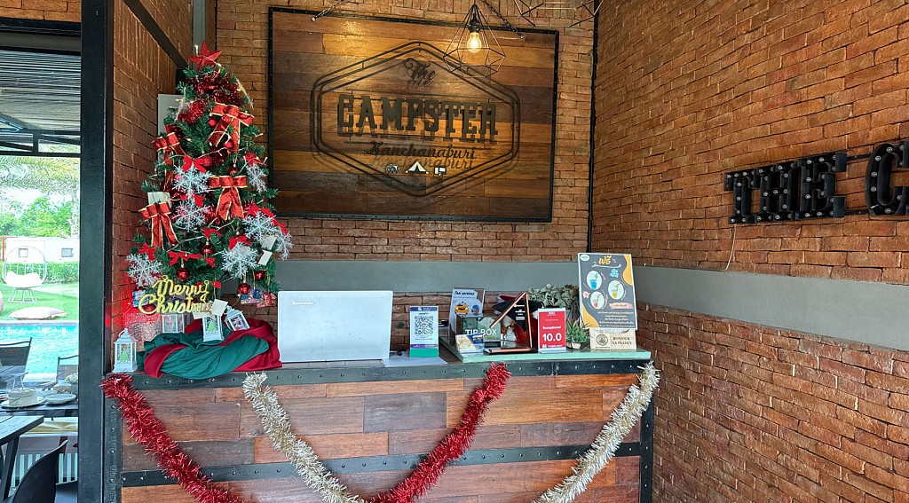 Restaurant & Cafe