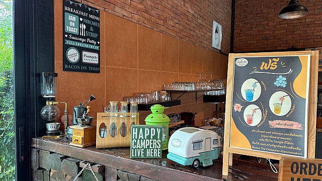 Restaurant & Cafe