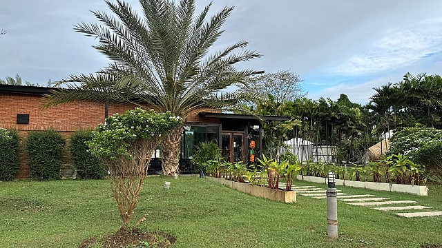 Restaurant & Cafe
