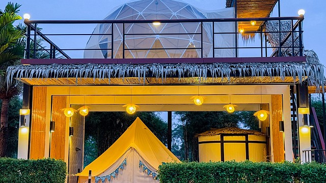 Storey Dome Pool Villa
