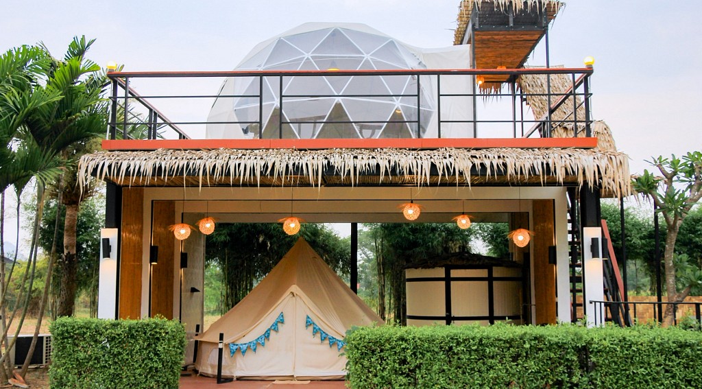 Storey Dome Pool Villa