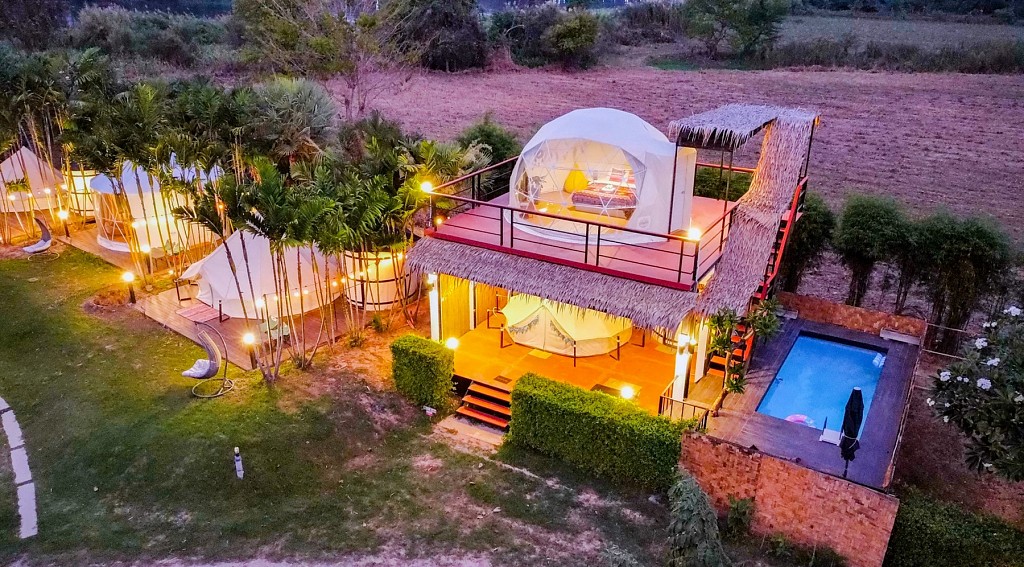 Storey Dome Pool Villa