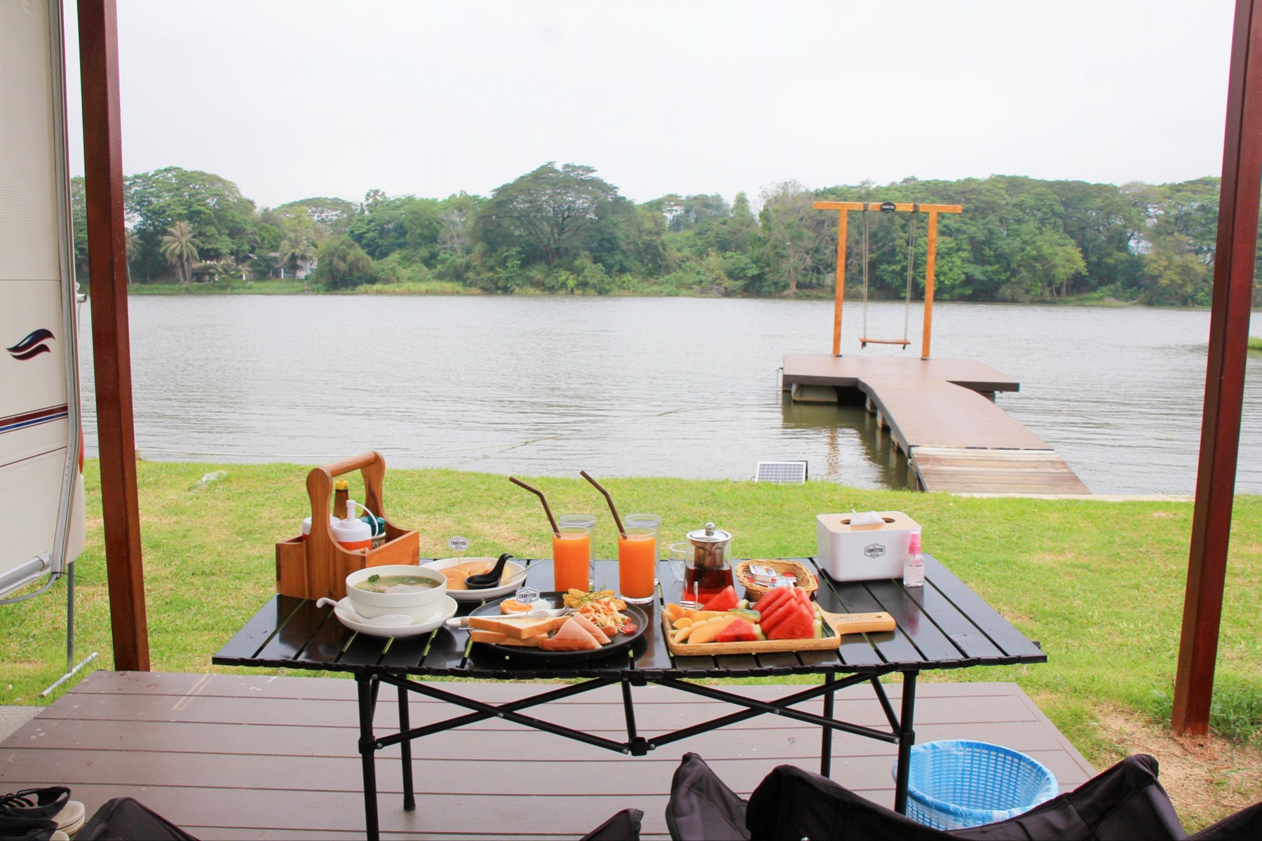 Campervan Riverfront for 4